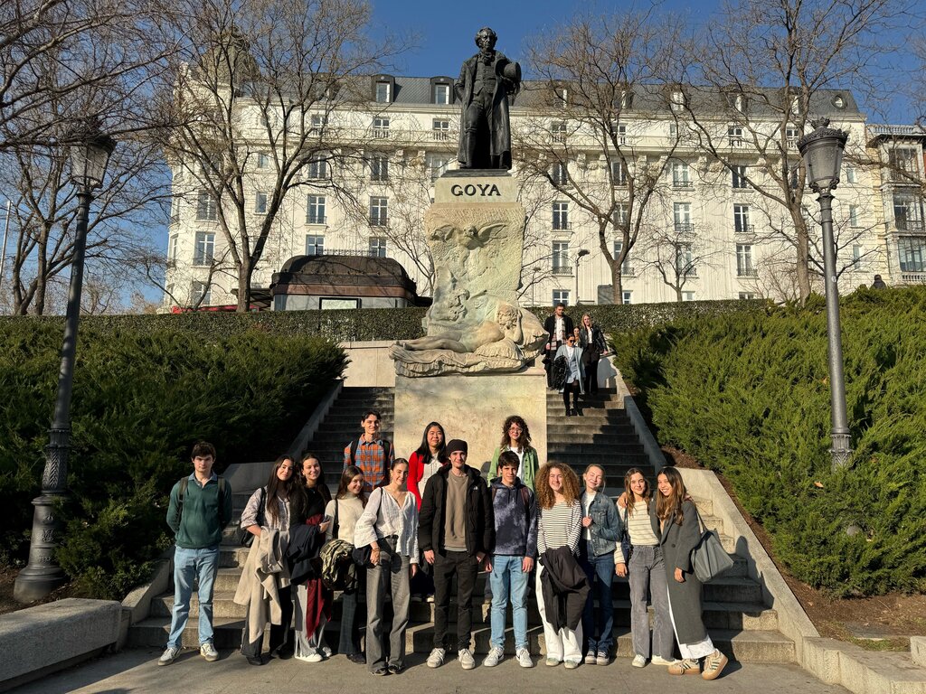 IB History students learn about Renaissance art at El Prado